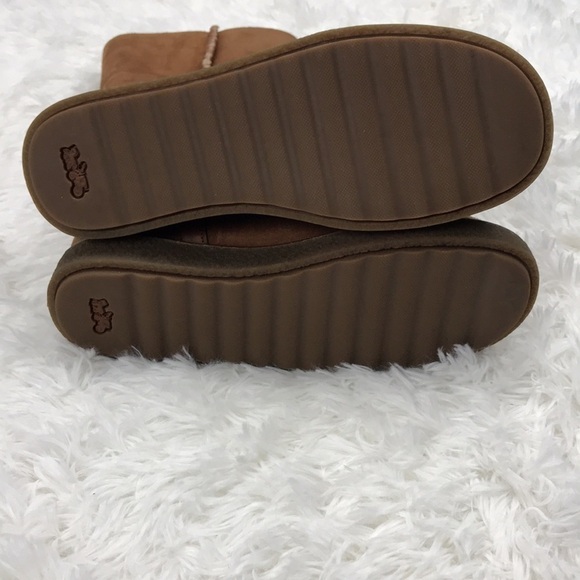 Coach Fold Down Sherling Boots - Picture 5 of 15